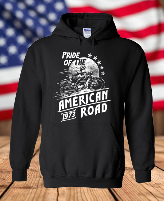 Pride of the American Road 1973 Motorcycle Rider Graphic Fleece Hoodie – Vintage Biker Men's Unisex Hooded Sweatshirt